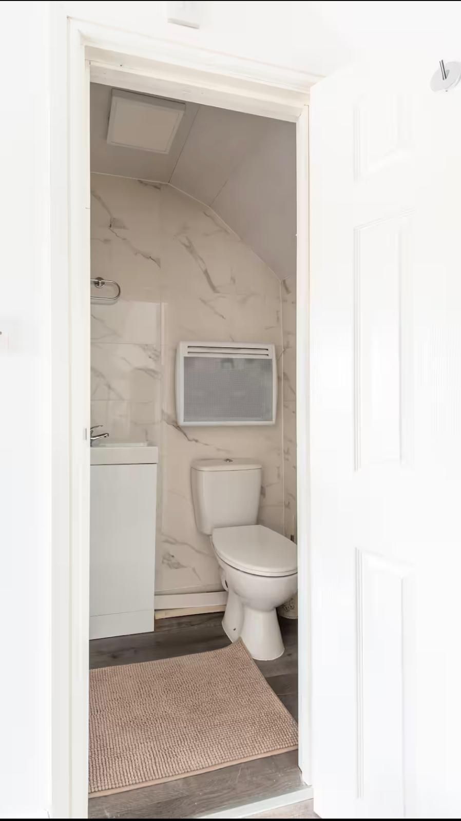 Coventry studio apartment - interior