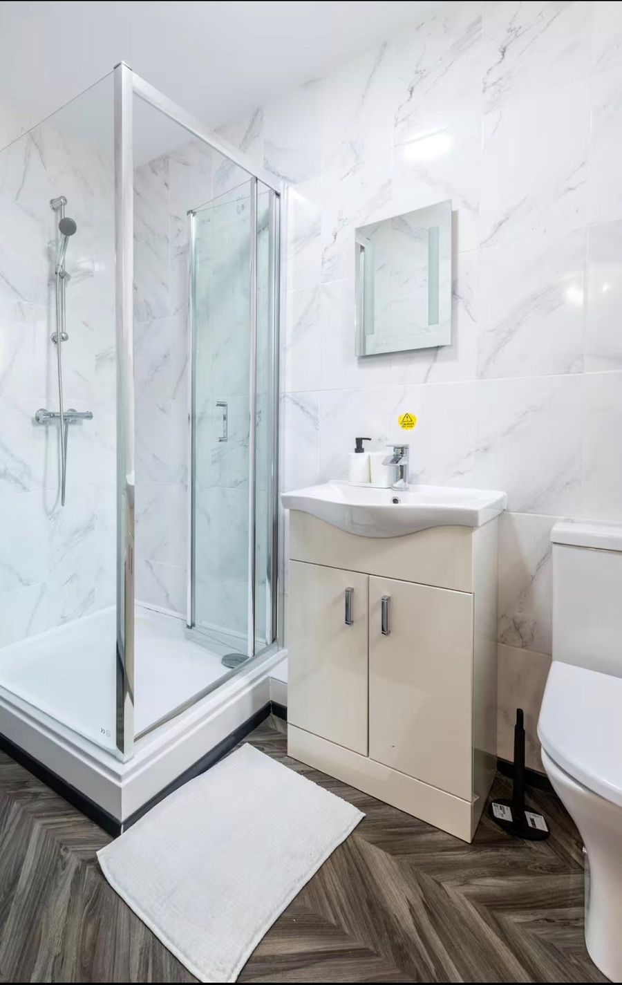 Ensuite rooms Coventry - interior